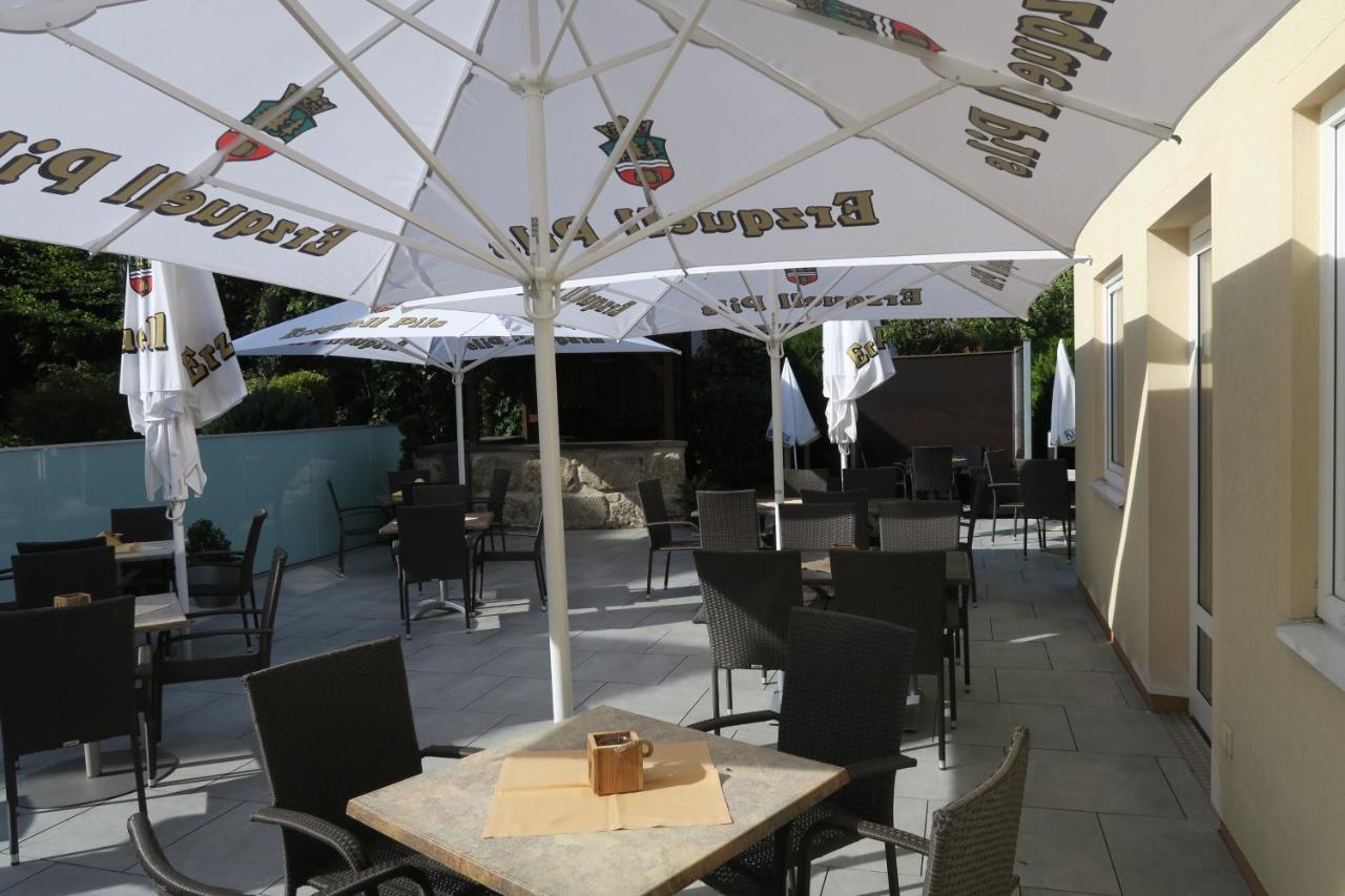 Hotel & Restaurant Zum Hirsch Romhild エクステリア 写真