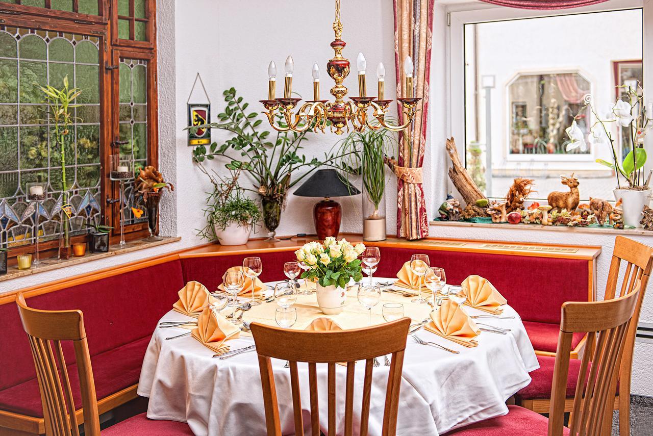 Hotel & Restaurant Zum Hirsch Romhild エクステリア 写真